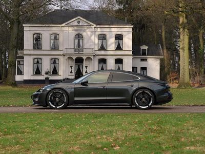Occasion Porsche Taycan Turbo S Sport 700 kW (952 PK) 2020 Grijs (metallic) Sedan