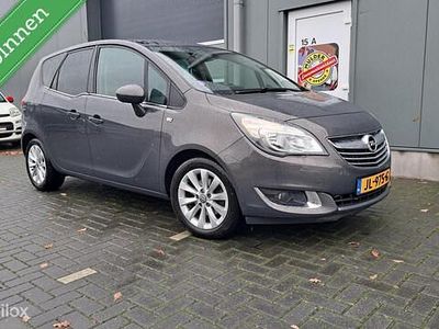 Grijs Gebruikt 2014 Opel Meriva Cosmo MPV | € 5.650 (Eerlijke prijs)
