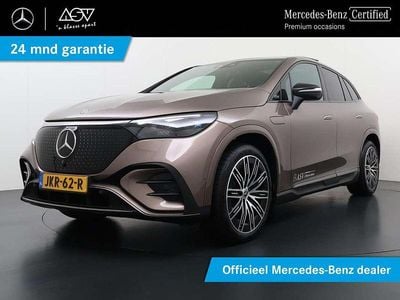Bruin Nieuw 2025 Mercedes EQE300 AMG line SUV | € 89.895 (Duur)