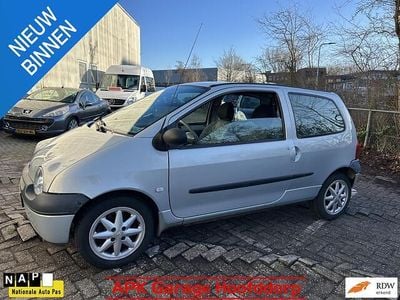 Grijs Occasion 2007 Renault Twingo Authentique Hatchback | € 1.175 (Goede deal)