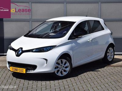 Wit Occasion 2014 Renault Zoe Zen Hatchback | € 7.450 (Iets duurder)