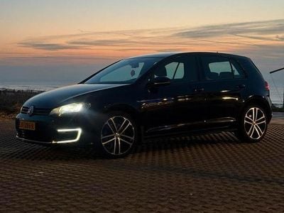 Occasion 2015 VW e-Golf GTE Hatchback | € 11.950 (Eerlijke prijs)