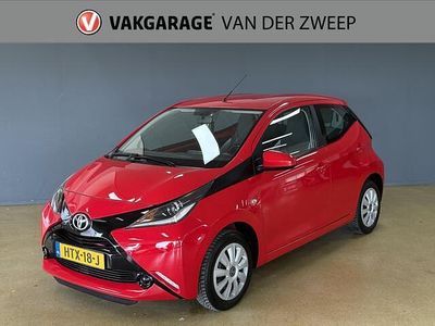 Occasion Toyota Aygo X-play 69 PK (50 kW) 2018 Rood Hatchback