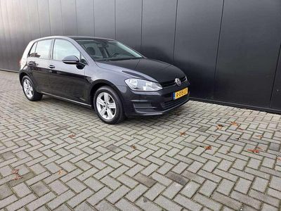 Zwart Gebruikt 2013 VW Golf VII Hatchback | € 8.950 (Eerlijke prijs)