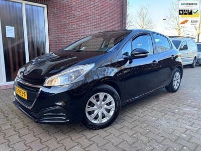 Zwart Gebruikt 2017 Peugeot 208 Active Hatchback | € 4.499 (Goede deal)
