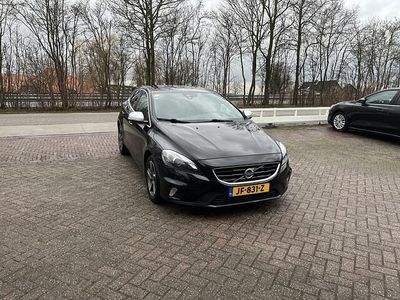 Occasion Volvo V40 R-Design 120 PK (88 kW) 2016 Zwart (metallic) Hatchback