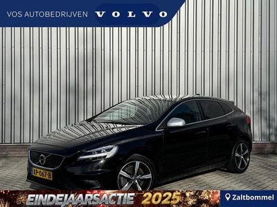 Zwart Gebruikt 2019 Volvo V40 Hatchback | € 23.950 (Duur)