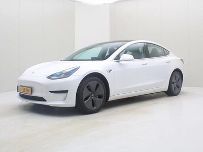 Wit Occasion 2020 Tesla Model 3 Standard Range Sedan | € 20.900 (Goede deal)