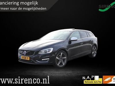 Zwart (metallic) Occasion 2014 Volvo V60 R-Design Stationwagen | € 6.947 (Eerlijke prijs)