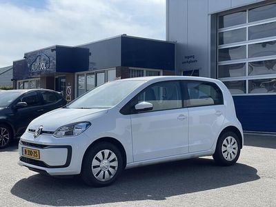 Wit Gebruikt 2022 VW up! Hatchback | € 12.950 (Iets duurder)