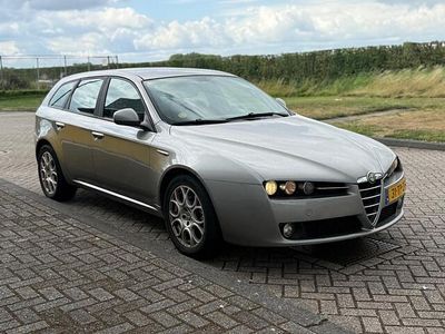 Alfa Romeo 159
