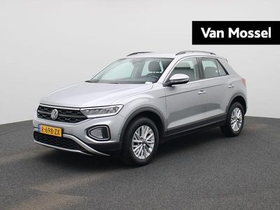 Grijs Gebruikt 2023 VW T-Roc Life SUV | € 21.400 (Goede deal)