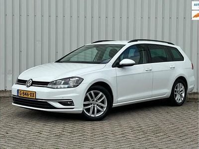Wit Gebruikt 2019 VW Golf VII Highline Stationwagen | € 12.445 (Goede deal)