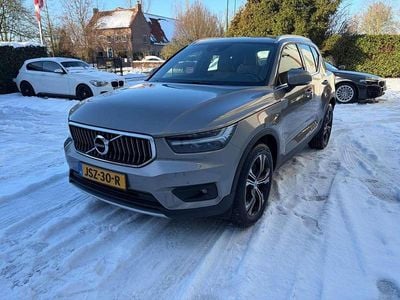 Grijs Gebruikt 2021 Volvo XC40 Inscription SUV | € 29.245 (Goede deal)