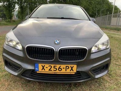 BMW 216