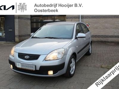 Occasion Kia Rio 112 PK (82 kW) 2007 Grijs Hatchback
