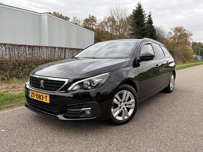 Occasion Peugeot 308 112 PK (82 kW) 2019 Zwart Stationwagen