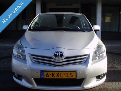 Grijs Occasion 2012 Toyota Verso MPV | € 9.999 (Duur)