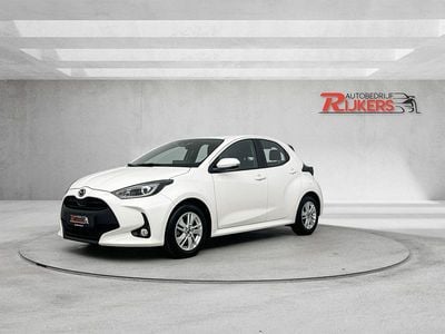 Wit Occasion 2023 Mazda 2 Center-Line Hatchback | € 20.999 (Eerlijke prijs)