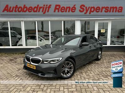 tweedehands BMW 320 3-SERIE i High Executive | Voorstoelen verwarmd | Sportstoelen voor | Navigatie