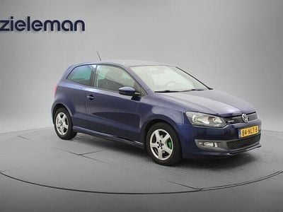 Blauw (metallic) Gebruikt 2010 VW Polo Comfortline Hatchback | € 2.845 (Super prijs)