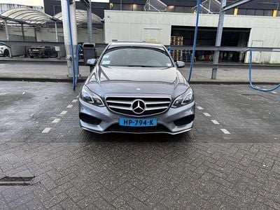 Grijs Gebruikt 2016 Mercedes E220 AMG Sedan | € 15.000 (Duur)