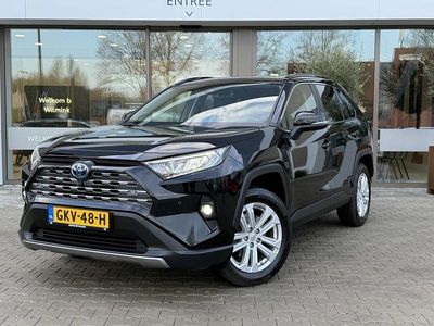 Zwart (metallic) Occasion 2023 Toyota RAV4 Hybrid Style SUV | € 38.850 (Eerlijke prijs)