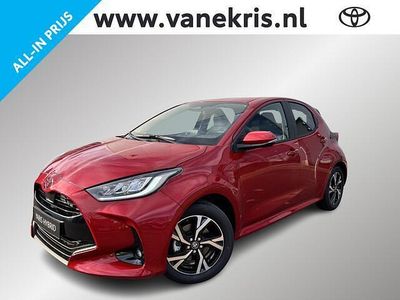 Rood Occasion 2025 Toyota Yaris Edition Hatchback | € 28.499 (Iets duurder)