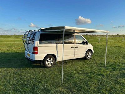 Wit Gebruikt 1997 Mercedes 220 Sedan | € 3.450