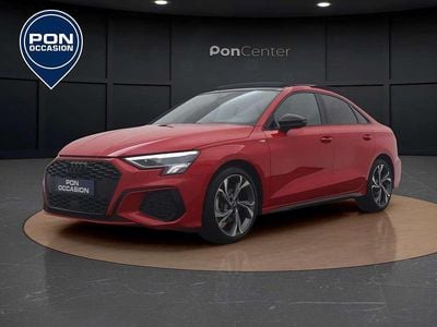 Rood, metallic lak Gebruikt 2023 Audi A3 S-Line Sedan | € 33.450 (Eerlijke prijs)