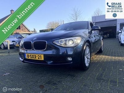 Blauw (metallic) Gebruikt 2013 BMW 116 Executive Hatchback | € 5.950 (Super prijs)