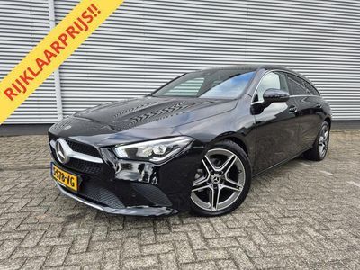 Zwart Gebruikt 2022 Mercedes 180 Luxury Sedan | € 36.888 (Iets duurder)