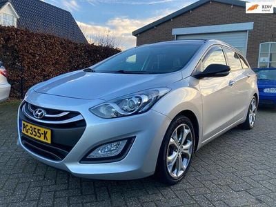 Grijs (metallic) Gebruikt 2014 Hyundai i30 Stationwagen | € 7.449 (Eerlijke prijs)