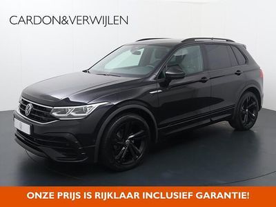 Zwart Gebruikt 2021 VW Tiguan R-line SUV | € 33.540 (Eerlijke prijs)