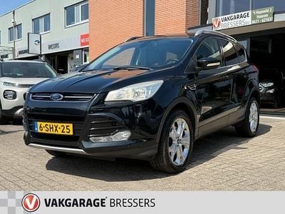 Zwart Gebruikt 2013 Ford Kuga Titanium SUV | € 11.950 (Eerlijke prijs)