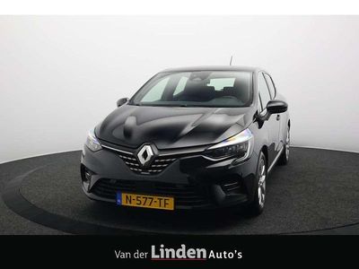 Zwart Occasion 2022 Renault Clio V Intens Hatchback | € 12.950 (Eerlijke prijs)