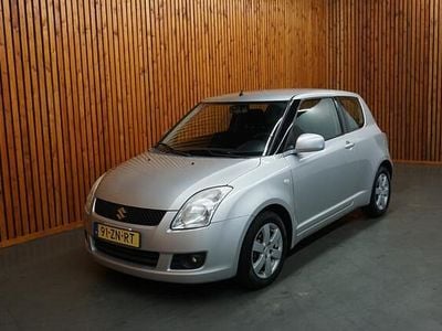 Grijs Gebruikt 2008 Suzuki Swift Exclusive Hatchback | € 4.900 (Iets duurder)