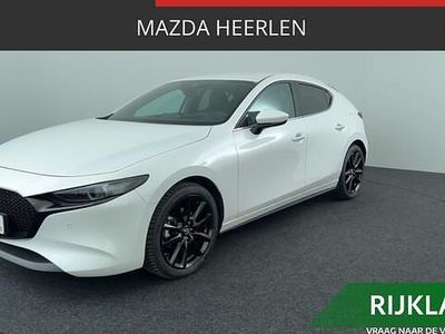 Wit Occasion 2023 Mazda 3 Luxury Hatchback | € 29.980 (Eerlijke prijs)