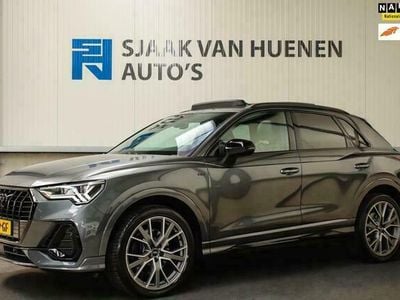 Grijs Gebruikt 2019 Audi Q3 S-Line SUV | € 47.950