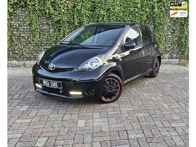 Occasion Toyota Aygo 68 PK (50 kW) 2014 Zwart Hatchback