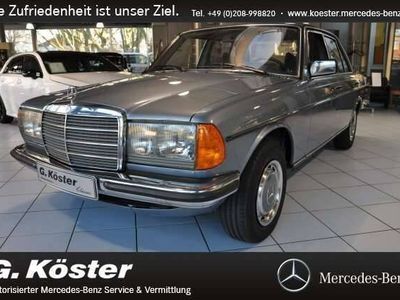 Occasion Mercedes 280 156 PK (114 kW) 1977 Blauwhellblau met Sedan