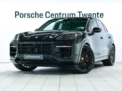 Zwart Occasion 2024 Porsche Cayenne S E-Hybrid SUV | € 139.900