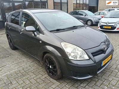 Grijs (metallic) Occasion 2008 Toyota Verso Terra MPV | € 1.750