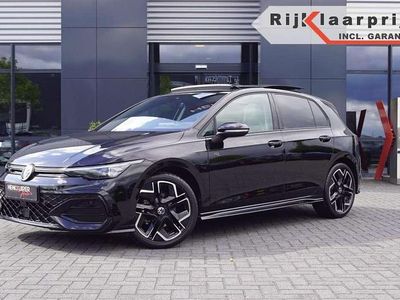 Zwart Occasion 2024 VW Golf VIII Style Hatchback | € 39.950 (Duur)