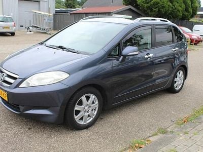 Honda FR-V