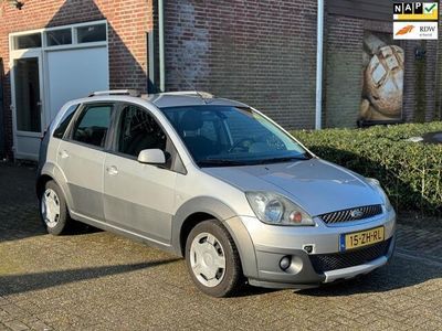 tweedehands Ford Fiesta 1.4-16V Crossroad / Airco / NAP / APK bij aflevering