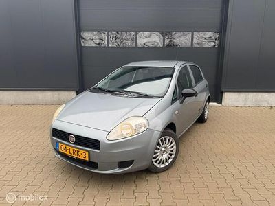 Grijs Occasion 2010 Fiat Grande Punto Hatchback | € 3.199 (Eerlijke prijs)