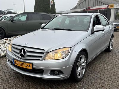 Grijs, metallic lak Gebruikt 2007 Mercedes C220 Sedan | € 8.950 (Iets duurder)