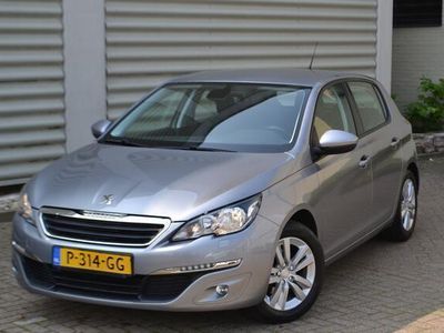 tweedehands Peugeot 308 1.2 PureTech Allure I AUTOMAAT I PARKEERSENSOREN ACHTER I 130 PK I L.M. VELGEN I ORIGINELE KM. STAND 80.470 KM + BOEKJES + FACTUREN Meegenomen als verhuisgoed uit Zweden + Goed gedocumenteerde autohistorie