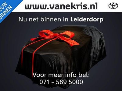 Zilver (metallic) Occasion 2023 Toyota Corolla Active Stationwagen | € 24.599 (Eerlijke prijs)